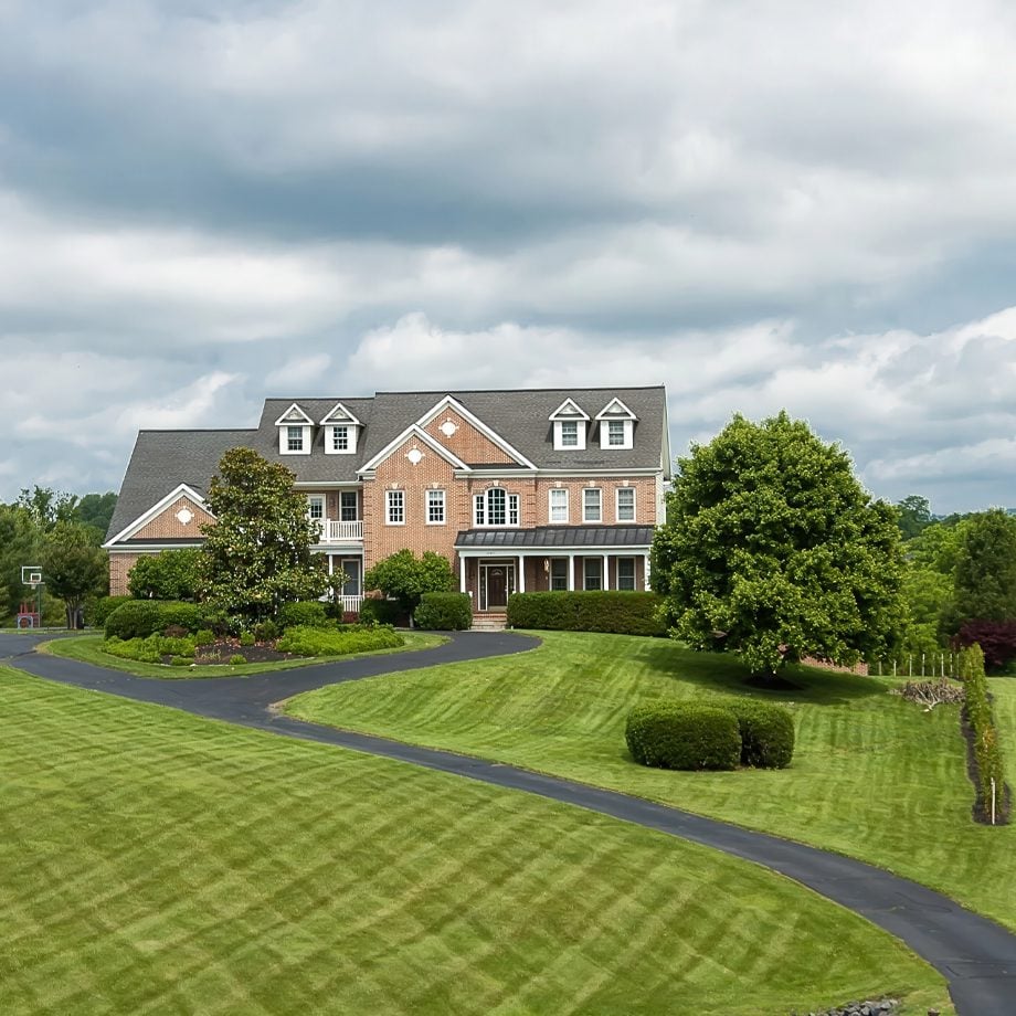 Landscaping Services, Landscape Maintenance, Manicured Residential Lawn And Home Exterior In Thornton, Lafayette, Broomfield, Westminster, Erie, CO